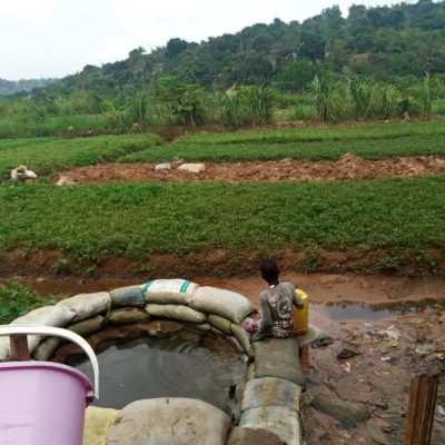 Article : Kinshasa : sans eau ni électricité, les habitants de Mont Ngafula et Selembao sont oubliés